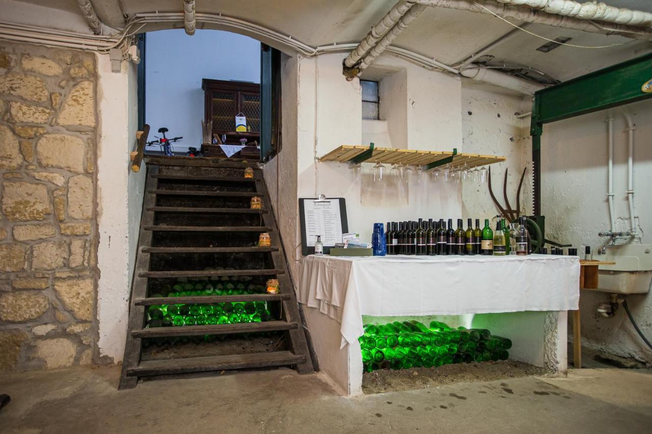 Pension Julia & Haus Elisabeth - Wallner'S Hofheuriger & Weinhof Moerbisch Am See Ngoại thất bức ảnh